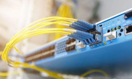 Logement neuf : comment installer la fibre optique ?