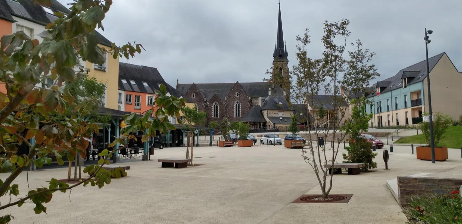 Place de st Erblon