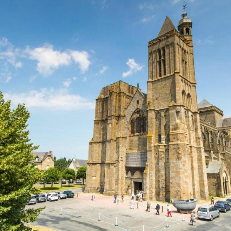 simon-bourcier-cathedrale-saint-samson-dol-de-bretagne-simon-bourcier-14360-640x640